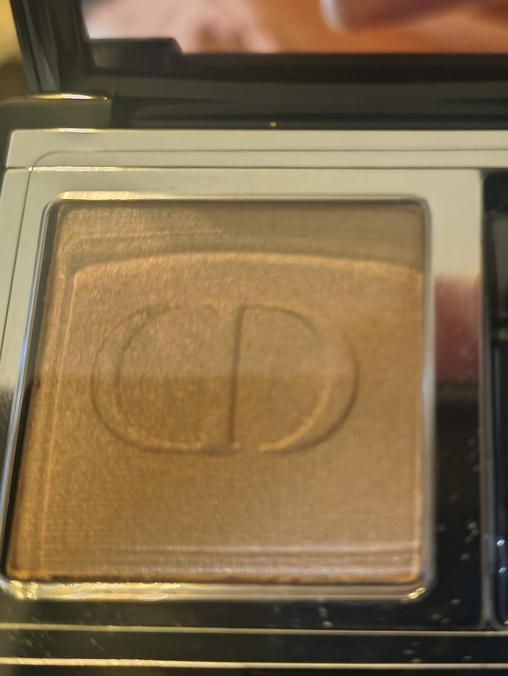 Dior Single Eyeshadow 530 Tullesatin Brand New - Picture 2 of 4